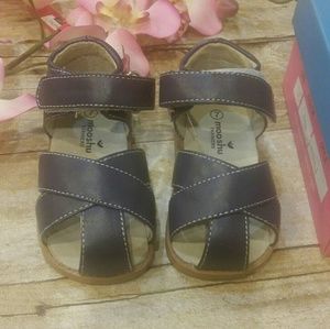 Mooshu Trainer Squeaky Sandals